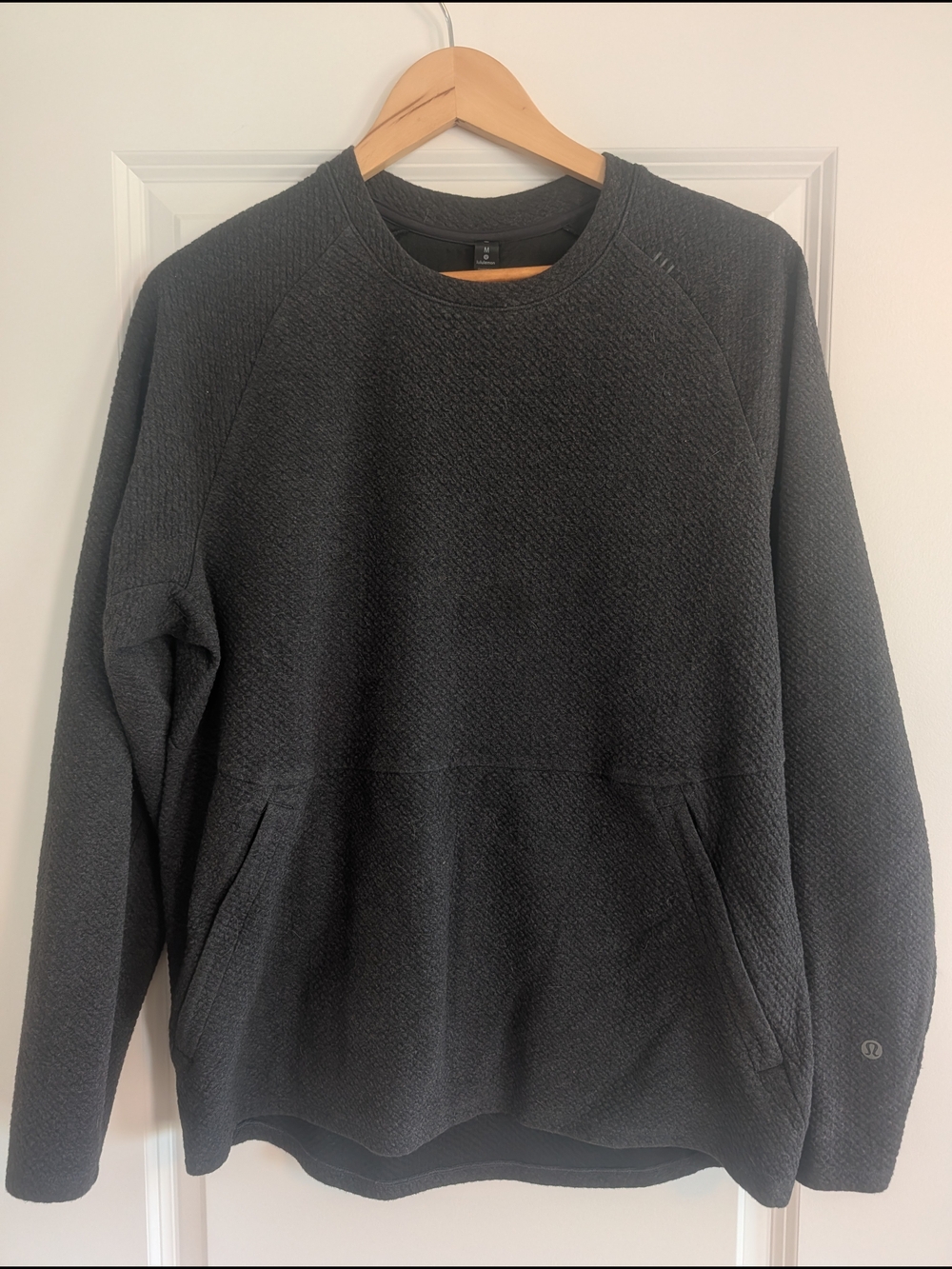 Lululemon - At Ease Crewneck